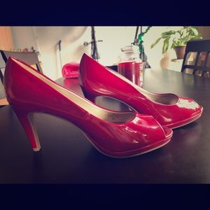Red heels 👠
